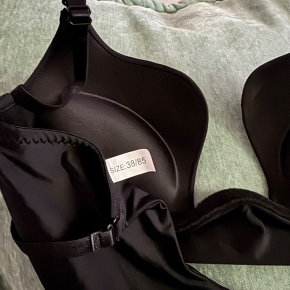 Secret Plunge Bra - Picture 2 of 4